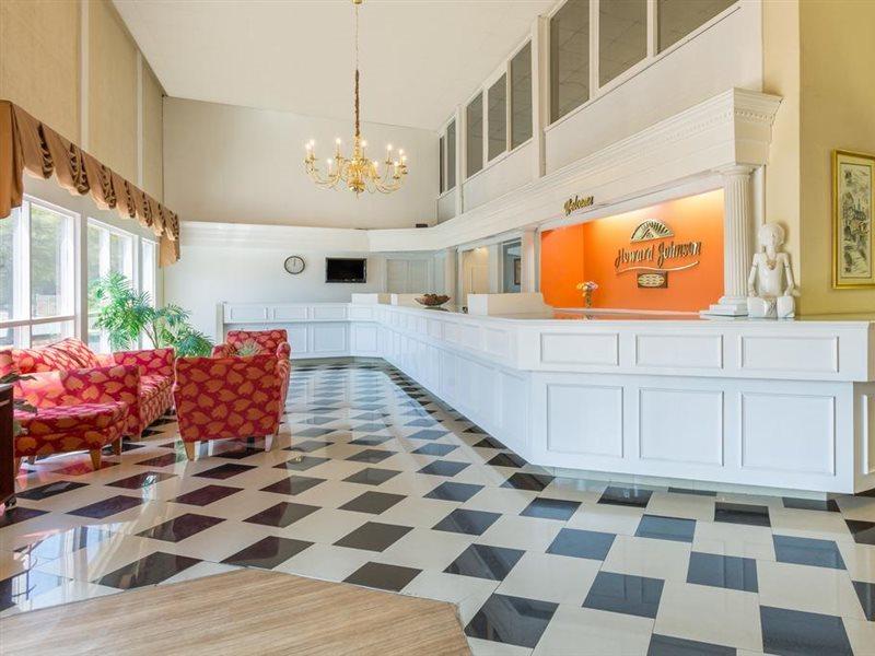 Norge Howard Johnson By Wyndham Williamsburg מראה חיצוני תמונה
