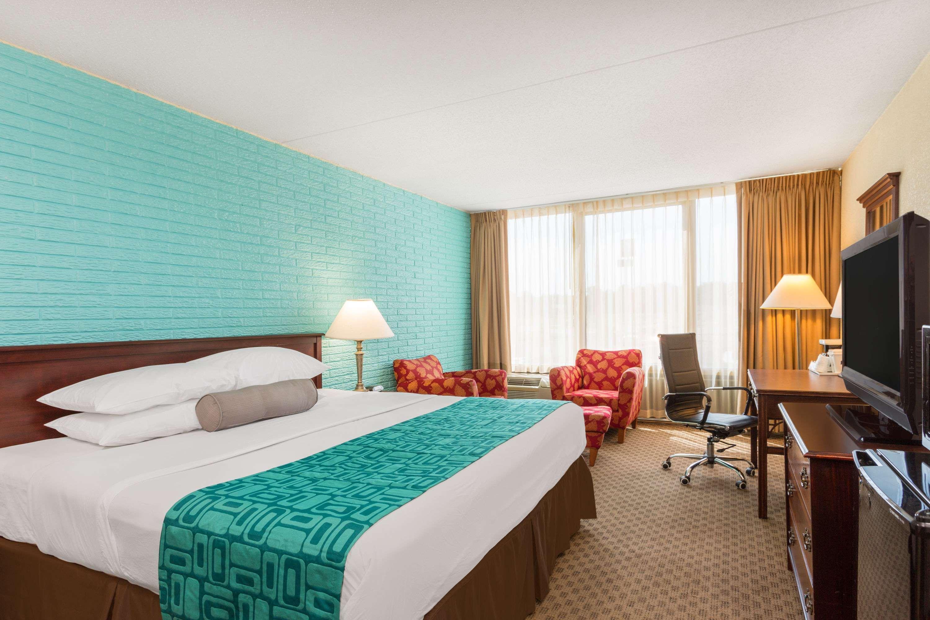 Norge Howard Johnson By Wyndham Williamsburg מראה חיצוני תמונה