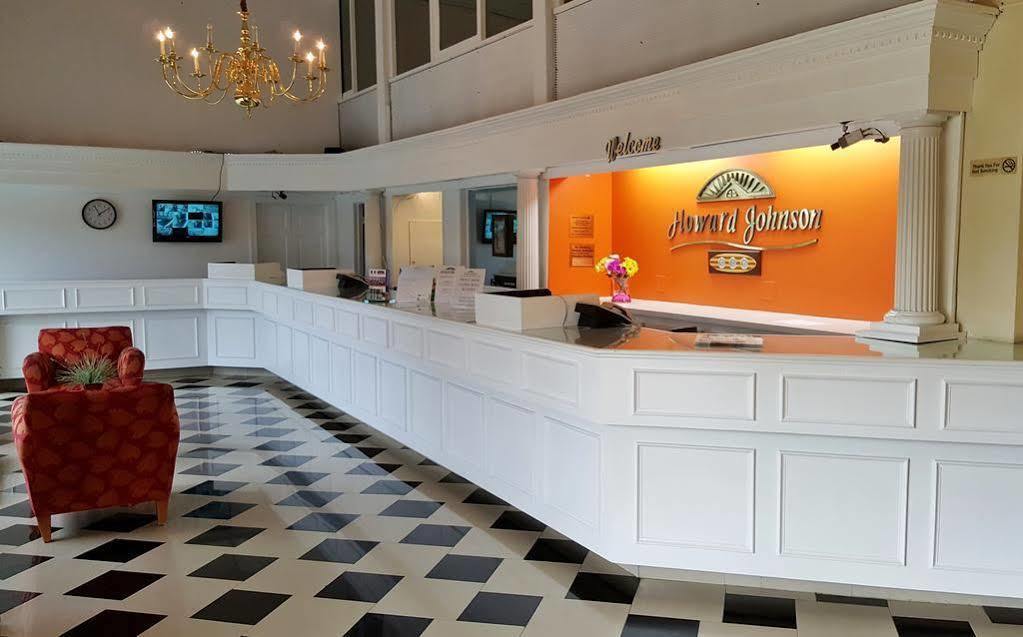 Norge Howard Johnson By Wyndham Williamsburg מראה חיצוני תמונה